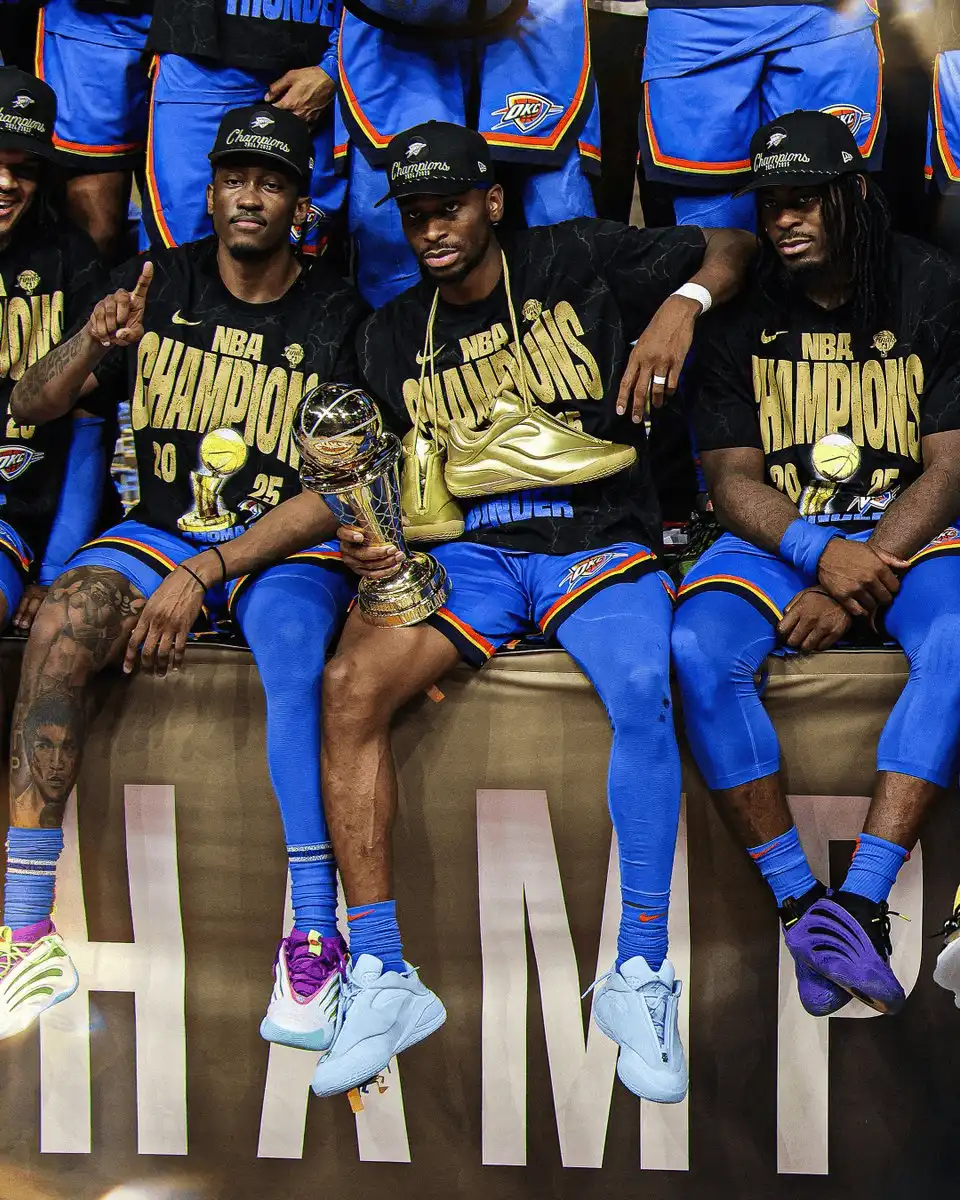 九游官网首页-包含印第安纳步行者训练开放日；赛后队长鼓劲引欢呼；欧联在即；纪律约束更严格的词条